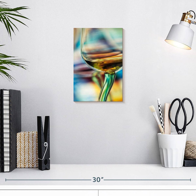 Verre à vin blanc Yarlin, H 12 po x l 8 po
