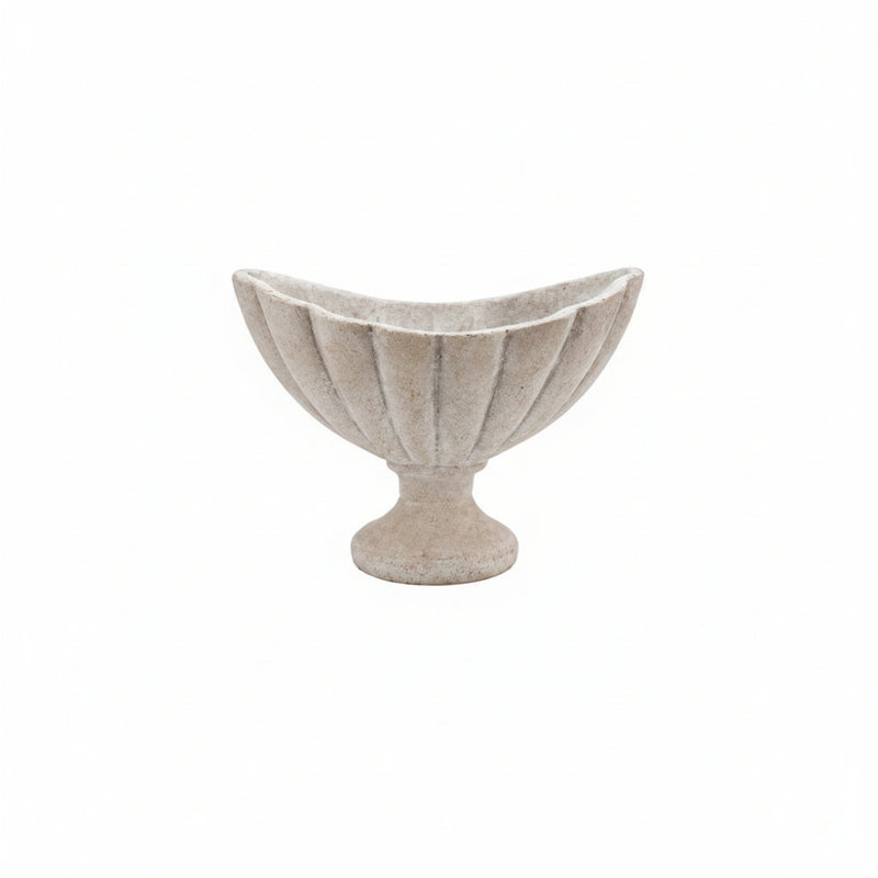 Coupe à compote en ciment cannelé Millie, Large