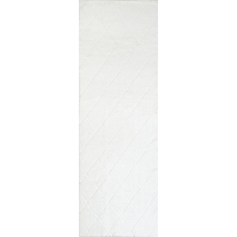 Amy SuperiorWash Casual Faux Rabbit Machine Washable Area Rug