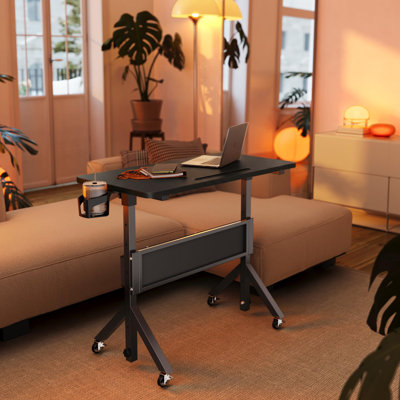 Bureau mobile debout avec roulettes, hauteur réglable (28,3 po à 46,3 po), chariot à roulettes pour ordinateur portable avec panier de rangement, porte-gobelet et fente pour ordinateur - Bureau compact à domicile (31,5 po x 15,75 po), noir
