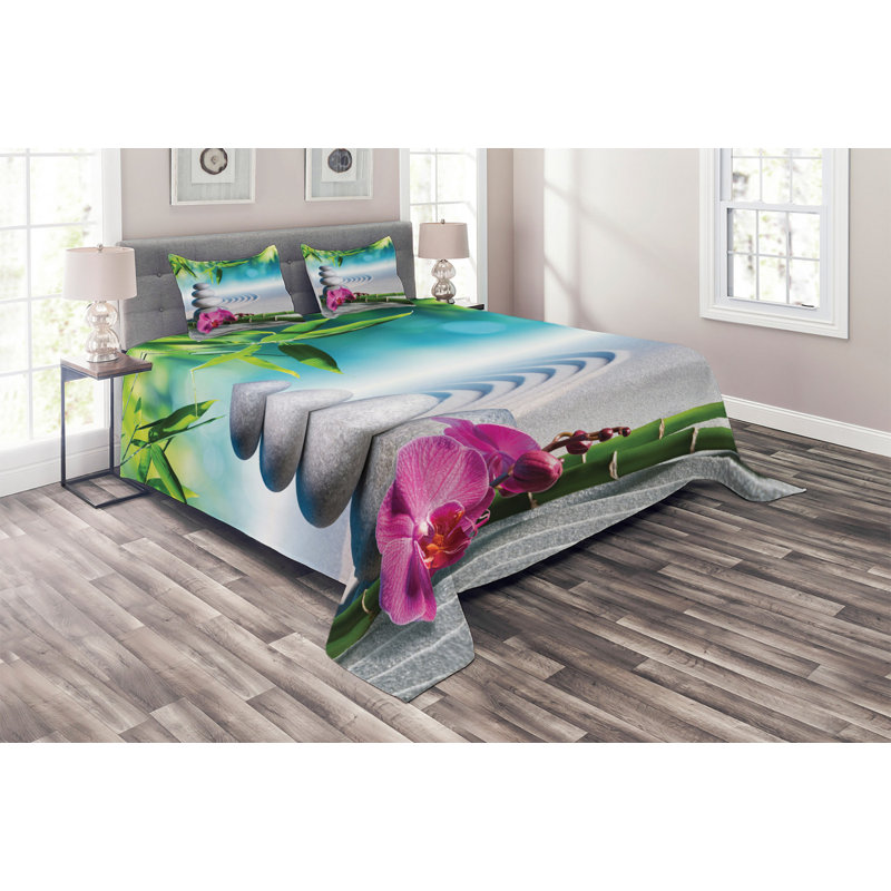 Farmhouse / Country Polyester Coverlet, Queen Bedspread + 2 Shams
