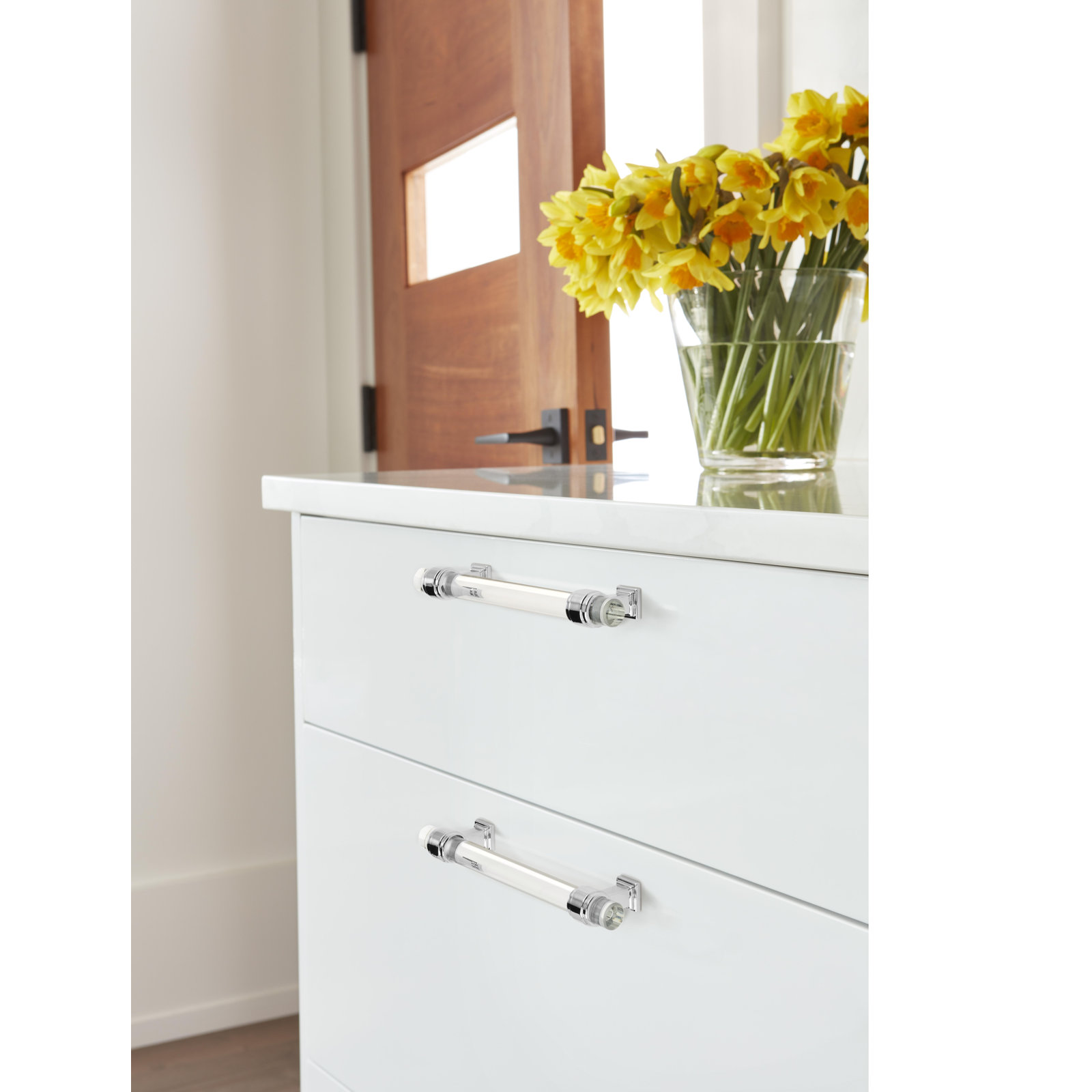 Glacio Bar Cabinet Pull, Clear/Polished Chrome, 5 1/16"