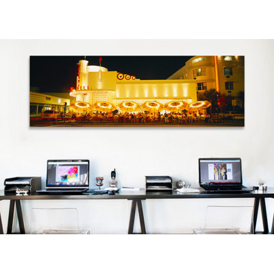 « restaurant allumé au soir, miami, floride », reproduction de photo sur toile