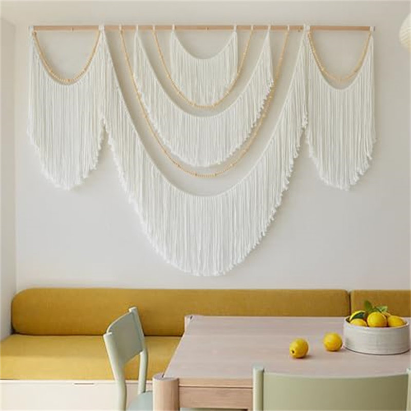 Grande décoration murale en macramé - Guirlande Boho Yarn Art avec pampilles et perles