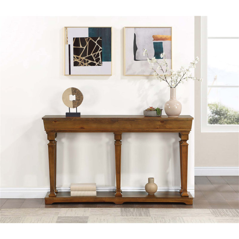 Console Garrisonfinish avec dégagement spacieux et tablette de base fonctionnelle, parfaite pour les couloirs et les espaces de vie.