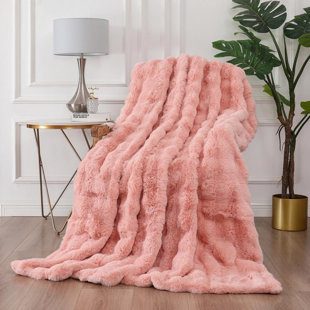 Bubble Throw Machine Tufted Throw Blanket