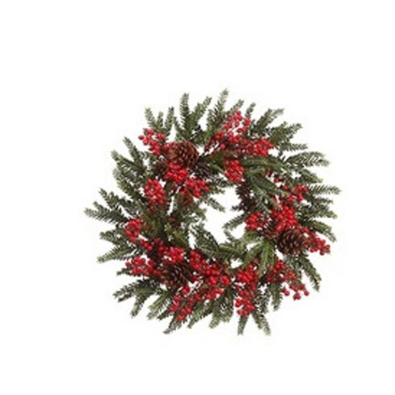 Couronne de Noël artificielle 22 po avec baies et pommes de pin rouges et vertes non éclairée