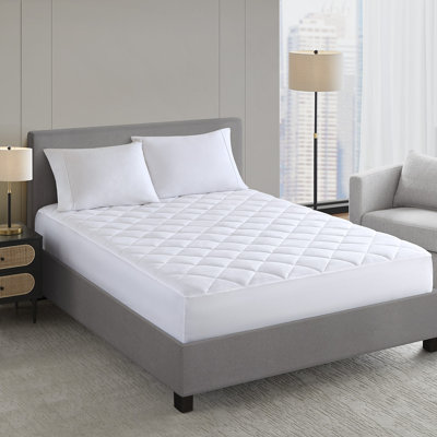 Protège-matelas blanc brossé blanc