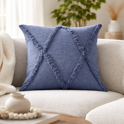  Hand-Woven Diamond Tufted 100% Cotton Throw Pillow