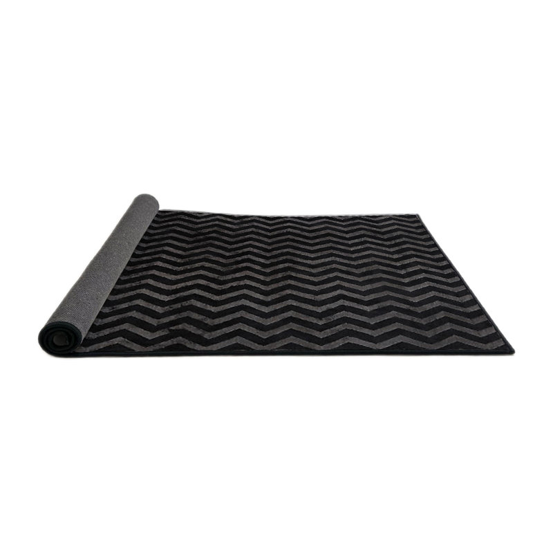 Tapis noir Idanell, Rond 4 pi