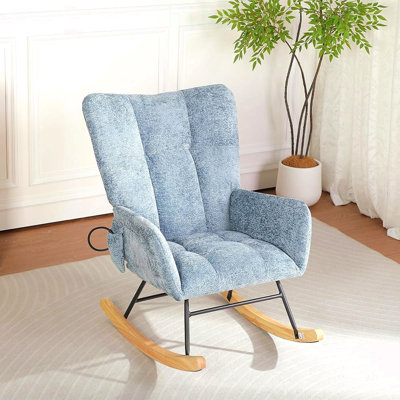 Fauteuil à bascule moderne avec pieds en bois massif, fauteuil à bascule rembourré pour chambre d'enfant avec poche latérale et repose-pieds, dossier haut pour une détente confortable.