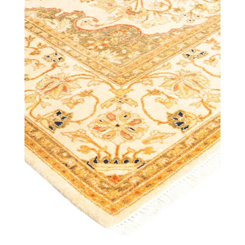 Ivory Hand-Knotted Wool Oriental 4' x 6' Rug