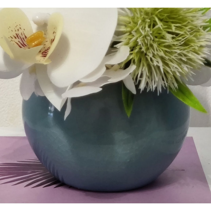 Décoration florale simulée