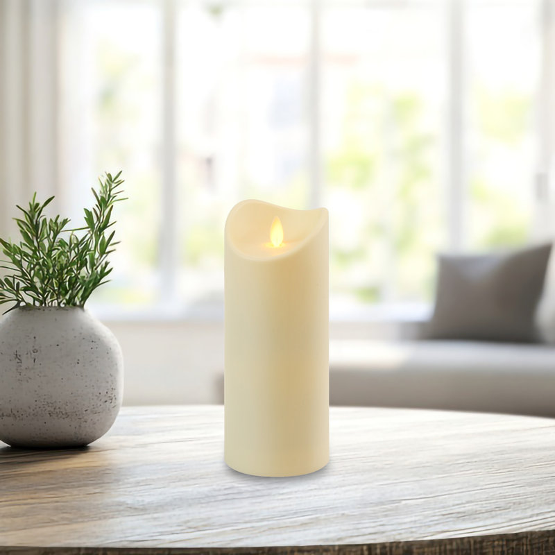Bougie pilier à pile avec flamme vacillante, H 12 po x l 3,5 po x P 3,5 po, Crème