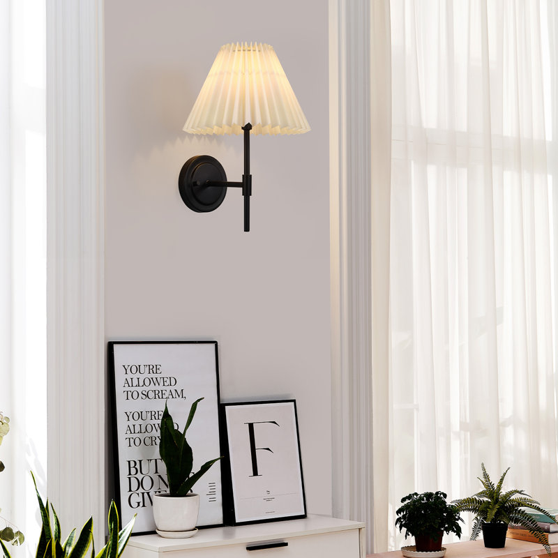 Aghamjot Zinc Alloy Armed Sconce, Matte Black