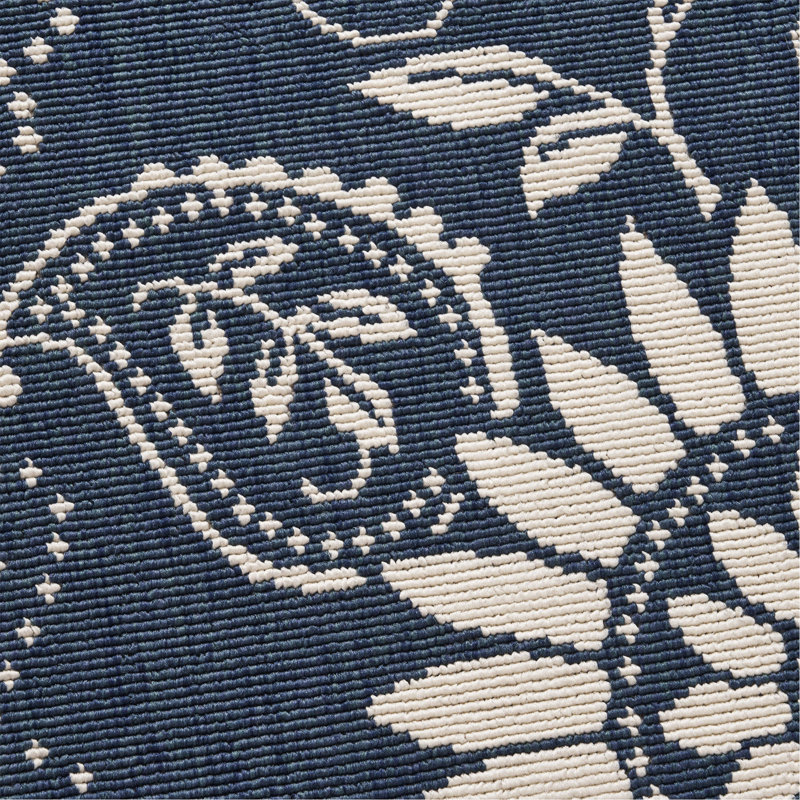 5'3" X 7' Area Rug