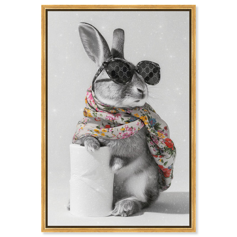 «Glam Roll Rabbit», impression sur toile par Art Remedy, H 36 po x l 24 po, Cadre blanc