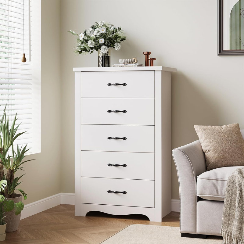 Quiera 42.7'' W 5 - Drawer Dresser, White