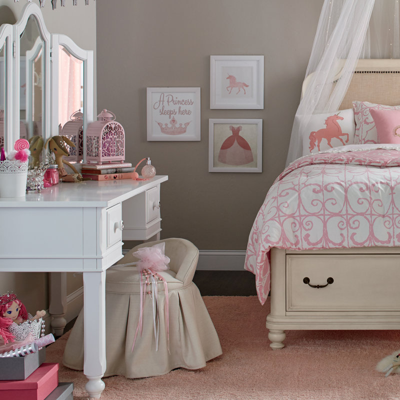 Nickelsville Kids Vanity Set with Mirror