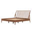 Lit plateforme en bois avec tête de lit haute, avec lattes de bois et support en métal, style Mid-Century moderne-490949828-490949826
