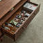 Table de bout en noyer noir