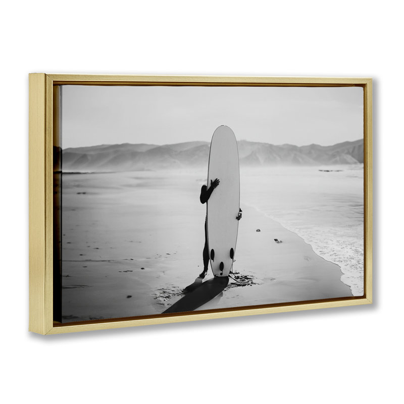 Toile flottante cachée avec planche de surf grise par Sissi et Seb, Cadre flottant métallique doré, H 21 po x l 31 po