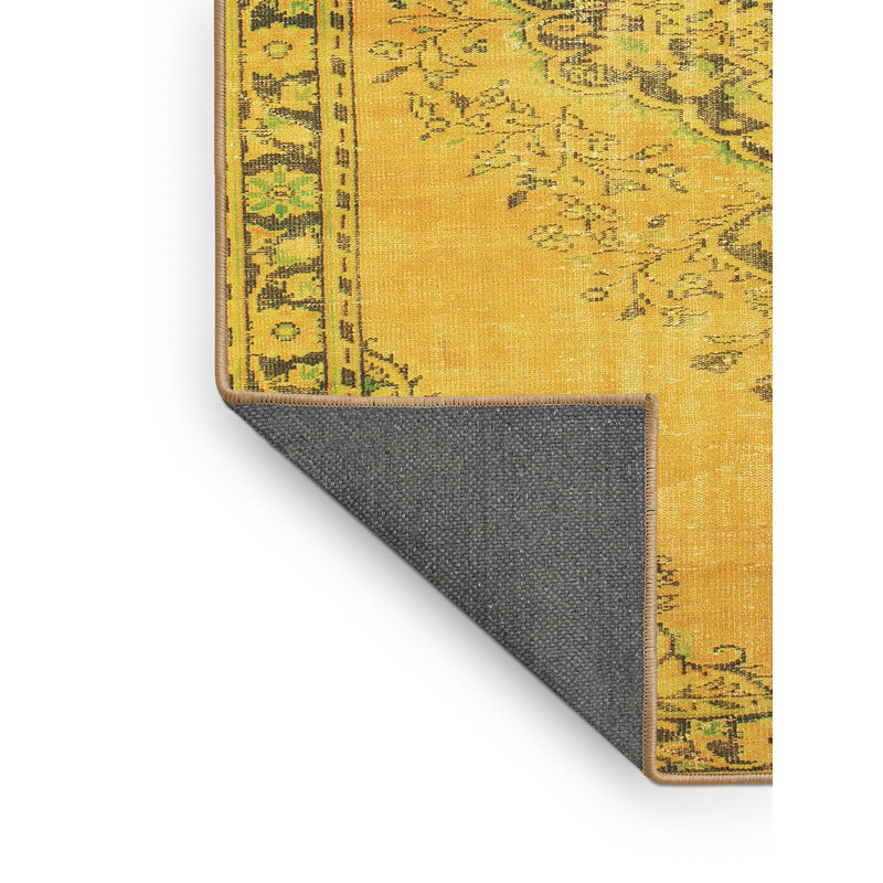 Oriental Indoor Rug, Rectangle 5' x 7'