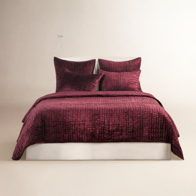 Tasmin Velvet Quilt