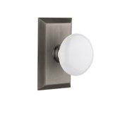 Studio Plate with White Porcelain Door Knob