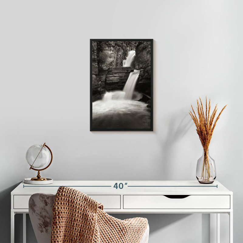 Saint Mary's Falls, 13 po x 19 po, Cadre flottant noir