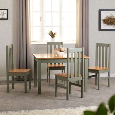Bradmoor Dining Set with 2 Chairs