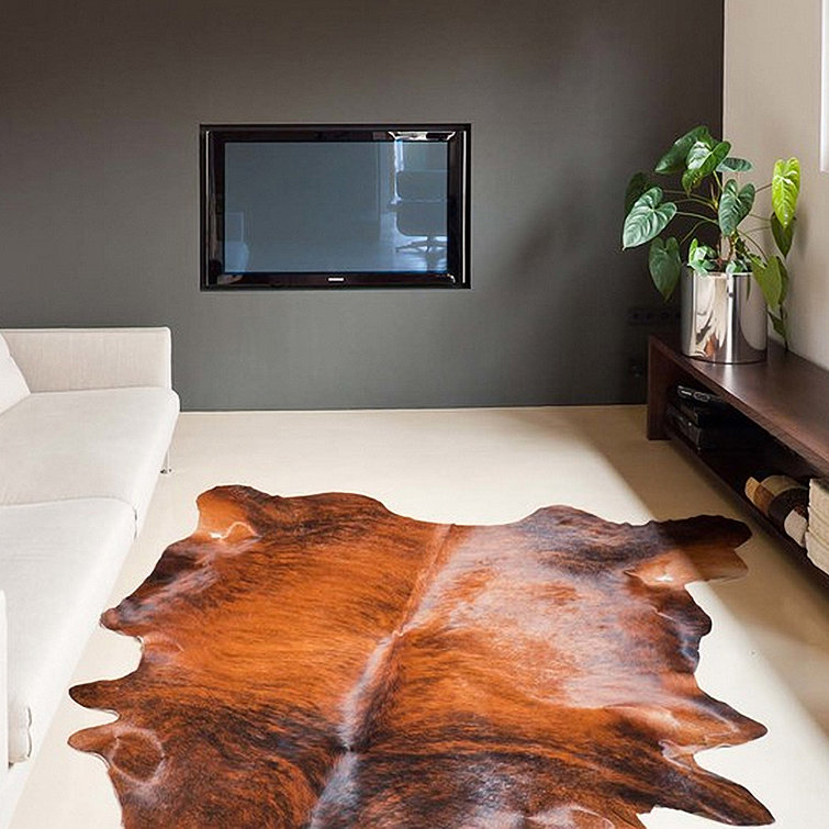 Tapis classique en peau de vache Abhinav