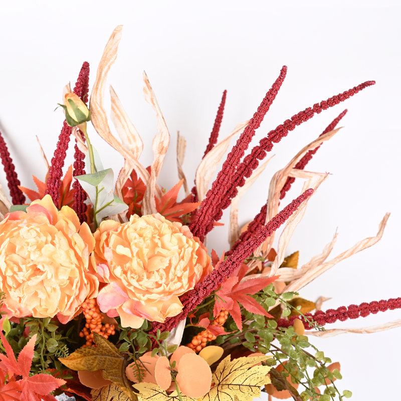Arrangement floral en soie pivoine artificielle, baies et eucalyptus en pot, Orange