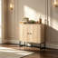 Armoire de rangement autoportante en grain de bois de chêne avec portes doubles à motif de chevrons, tablette intérieure réglable et structure en acier noir, buffet moderne pour l'entrée de la cuisine et l'organisation du salon