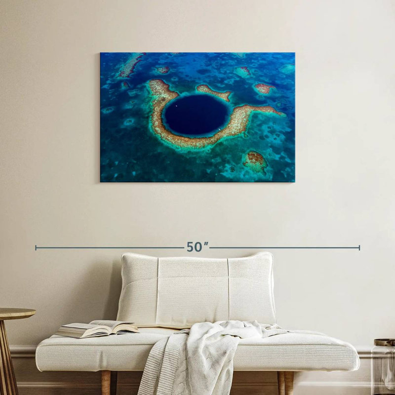 Nicci Belize's The Great Blue Hole, H 24 po x l 36 po