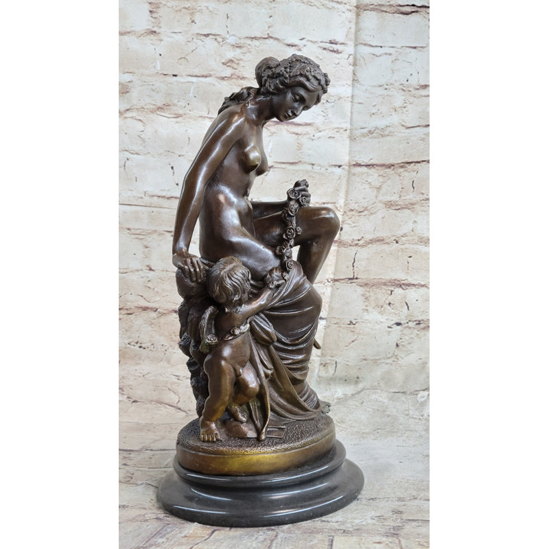 Figurines et sculptures