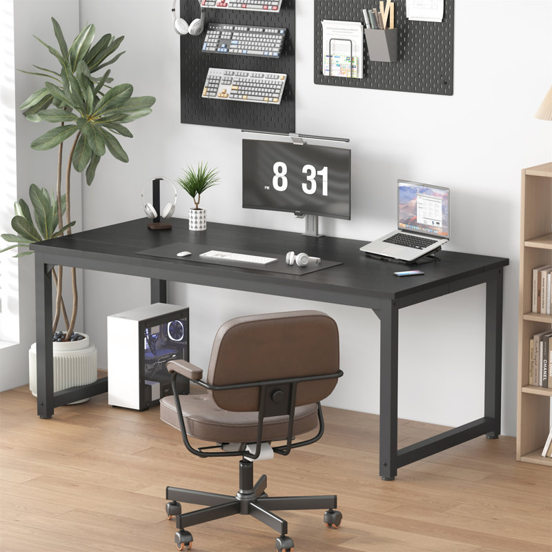 70" Computer Desk (Not Include Stools)