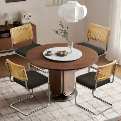 Chaise d'appoint rembourrée Crumley avec dossier en rotin et structure en acier