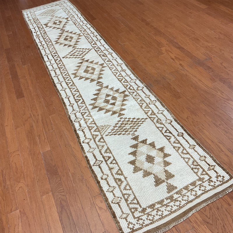 Handmade Turkish Oushak Wool Runner