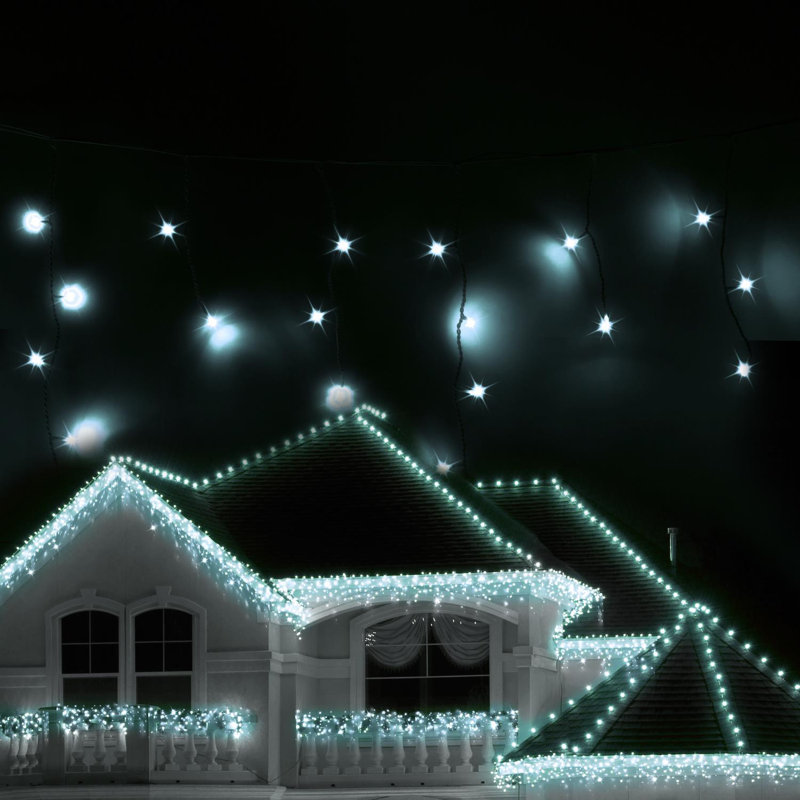 Blumfeldt 800cm Indoor / Outdoor String Lights, White