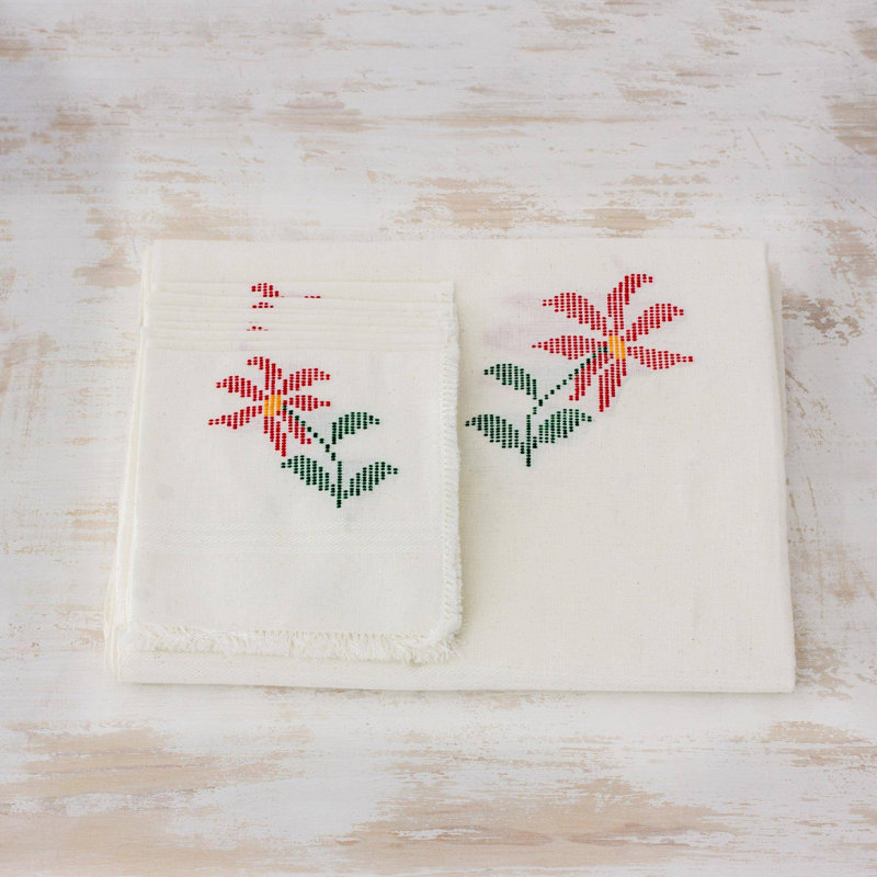 Willenbard Poinsettia Dining Linen Set