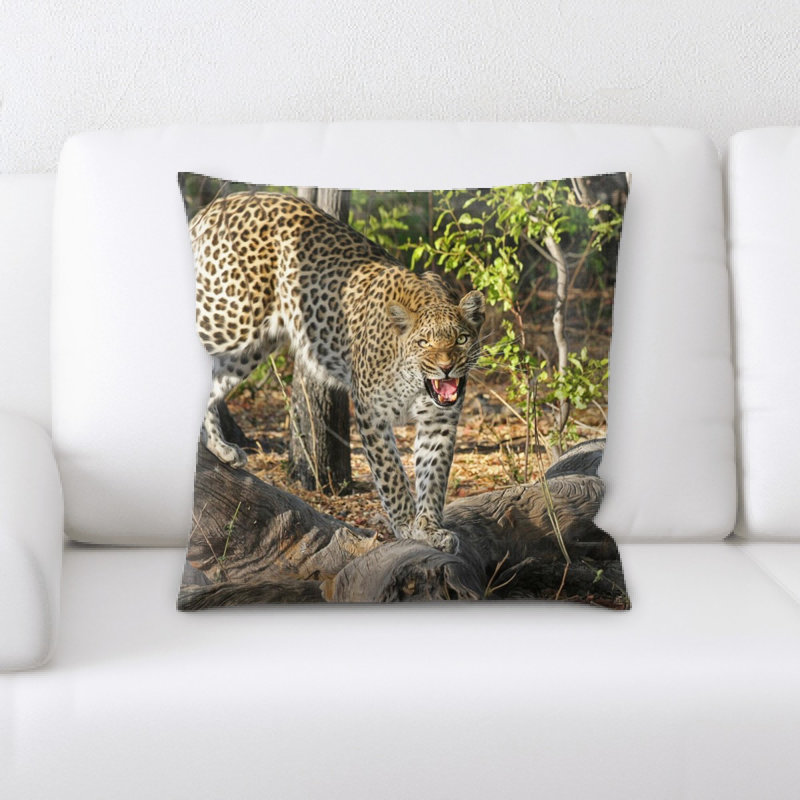 Coussin en jeté leopard
