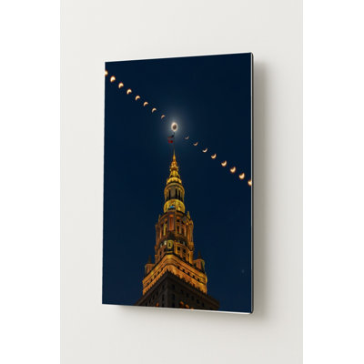 Tableau mural en métal représentant l'éclipse nocturne de Cleveland