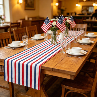 Chemin de table de la fête de l'Independence du 4 juillet pour la table de salle à manger