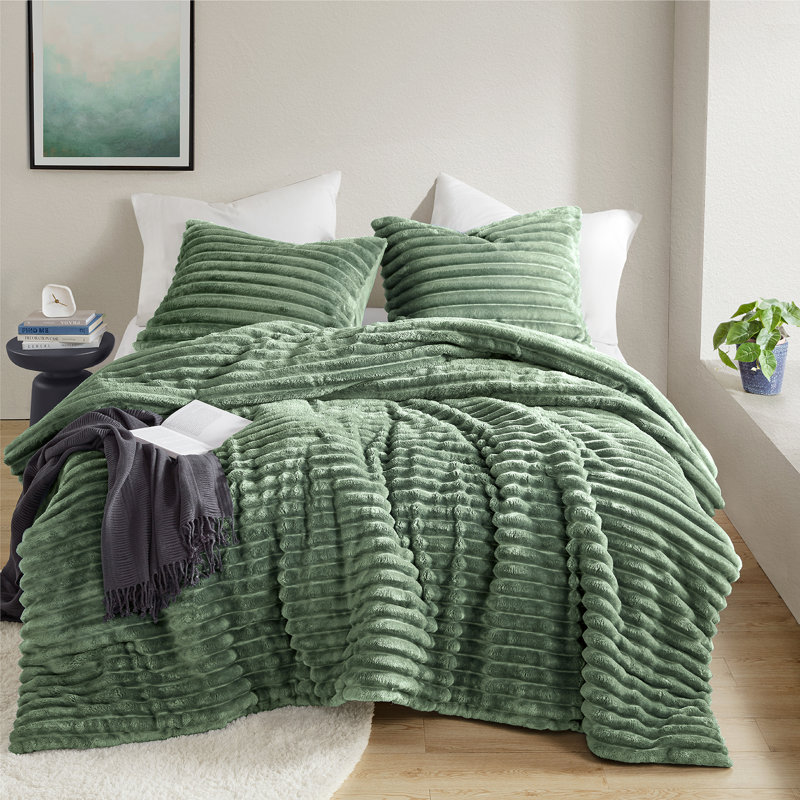Avril Green Fluffy Ribbed Plush 3-Piece Full/Queen Comforter Set, Green, Full Comforter + 2 Standard Shams