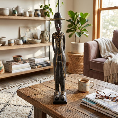 Statue debout en bois