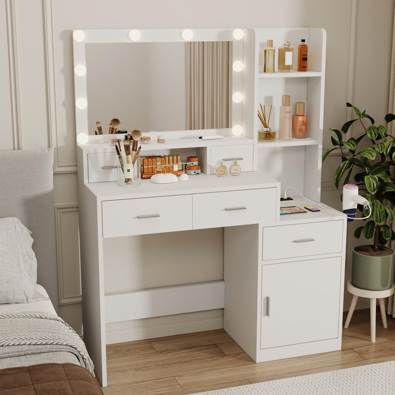 Spacieuse coiffeuse avec tiroir et options de tiroirs fonctionnels pour le maquillage