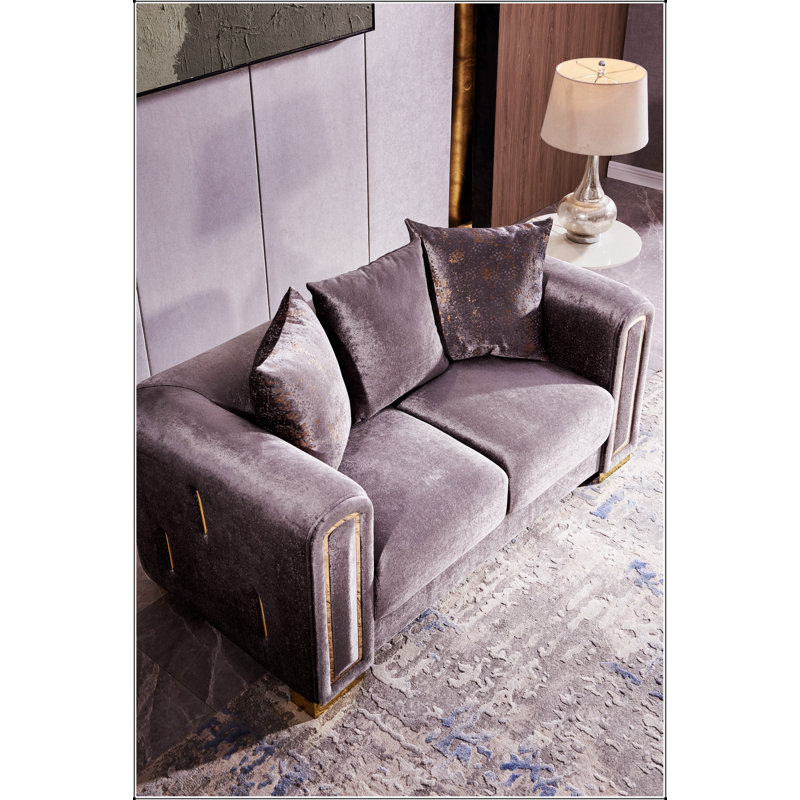 Causeuse Impreza de style moderne avec accents dorés et revêtement en velours doux, parfaite pour les sièges luxueux