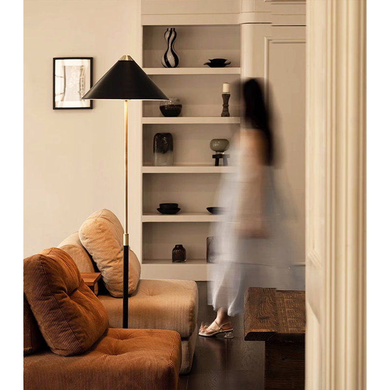 Ornement clair en métal Minimalist