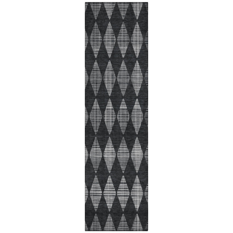 Loreen Washable Geometric Indoor / Outdoor Rug, Runner 2'3" x 7'6"